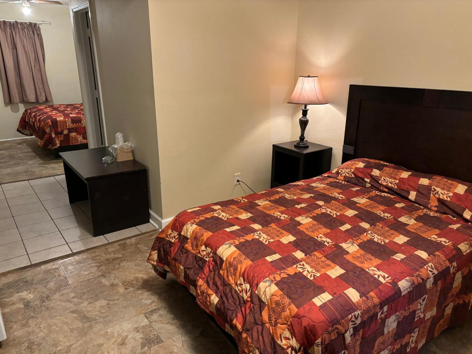 Cooks Motel Main image 2